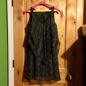 THEYSKENS’ THEORY Darwi Green Multi Silk Blend Tiered Tunic Mini Dress EUC S